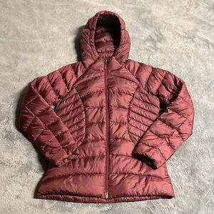 Women’s The North Face Goose Down 700 Full Zip Hooded Puffer Jacket Burgundy Red
